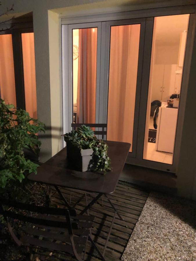 La Maison Des Roses Nanterre Buitenkant foto
